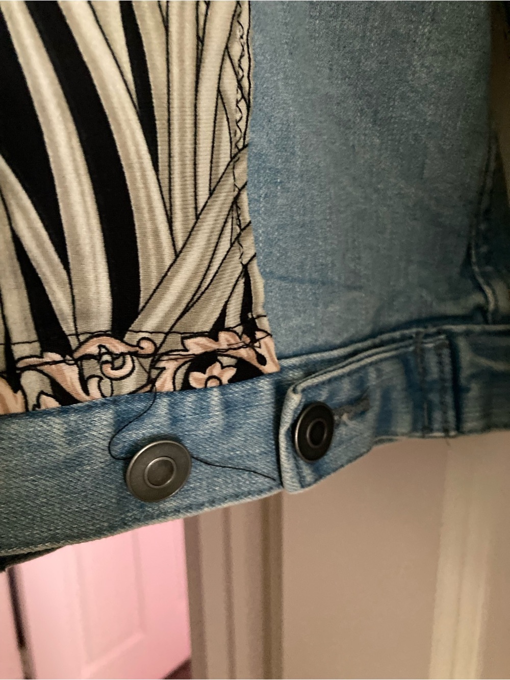 Time and Tru Light Wash Denim Jacket - Blue - Picture 3 of 8